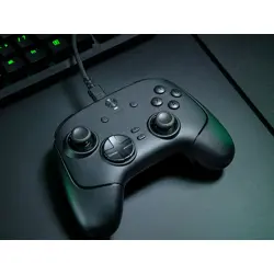 igralni-ploscek-razer-wolverine-v3-tournament-8k-pc-crn-84033-gamraz046.webp