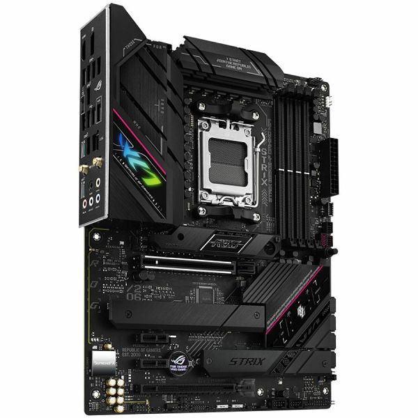 ASUS ROG STRIX B650E-F GAMING WIFI AM5 ATX gaming MB - AMD B650 4xDIMM DDR5 3xM.2 4xSATA PCIe 5.0 2.5Gb Ethernet WiFi 6E + Bluetooth 1xDisplayPort 1xHDMI with Aura Sync support