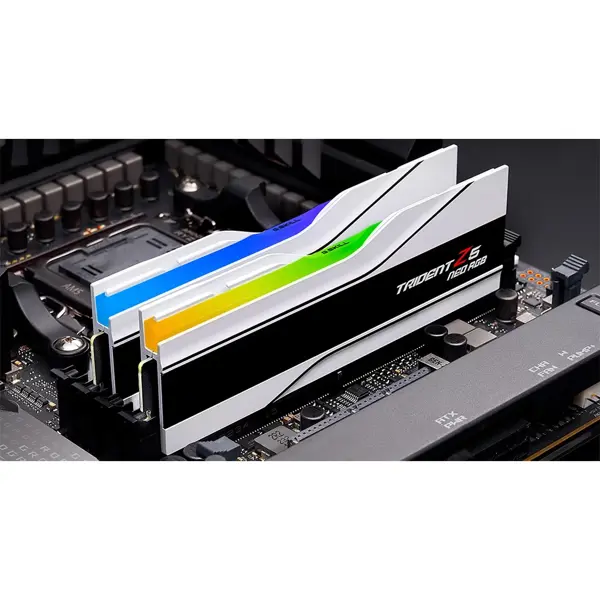 RAM DDR5 32GB Kit (2x 16GB) 6400MT/s CL32 1.40V, G.SKILL Trident Z5 Neo RGB, AMD Expo, bel